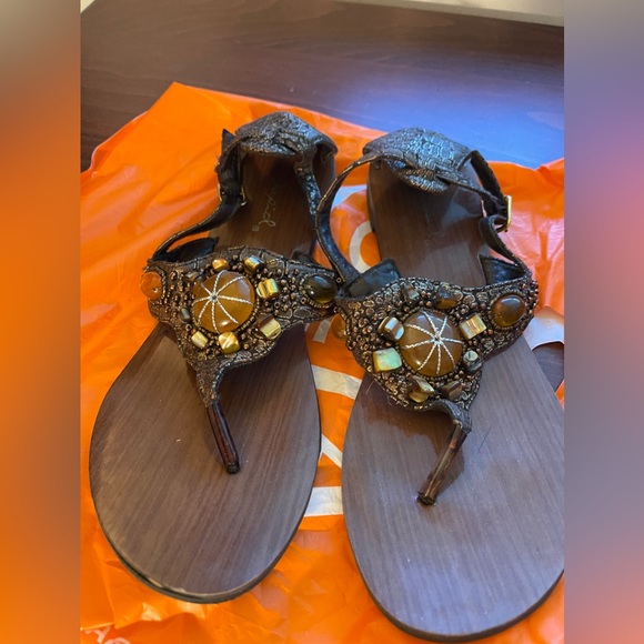 Qupid Thong Sandals Beach Detail US6 - Picture 3 of 7